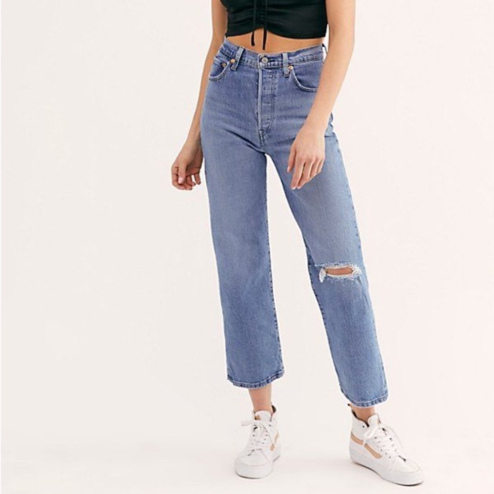 Levi's Women's Ribcage Straight Ankle Jeans
